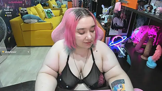 Snapshot of Softie_Sofy chatting on 06/11/26, 02:53 Softie Sofy online show from 06/11/26, 02:53