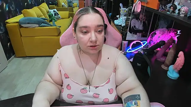 Snapshot of Softie_Sofy chatting on 06/25/26, 06:29 Softie Sofy online show from 06/25/26, 06:29