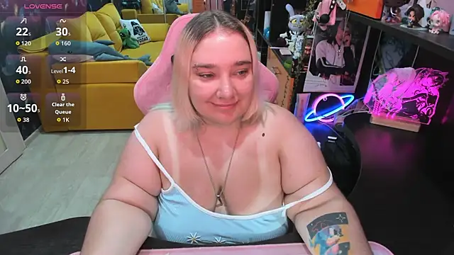 Snapshot of Softie_Sofy chatting on 07/21/26, 01:52 Softie Sofy online show from 07/21/26, 01:52