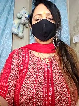 cute-tanvi online show from 02/16/26, 12:18