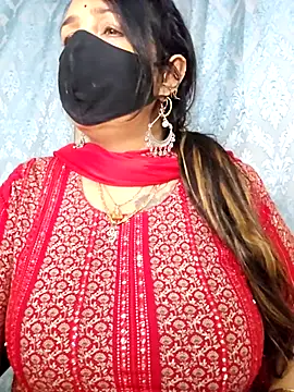 cute-tanvi online show from 02/23/26, 12:24