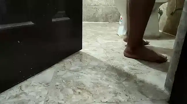 tusharvats60 online show from 12/13/24, 04:33