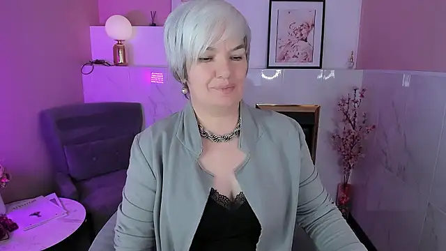 Snapshot of CarmenSoft chatting on 03/25/26, 08:53 CarmenSoft online show from 03/25/26, 08:53