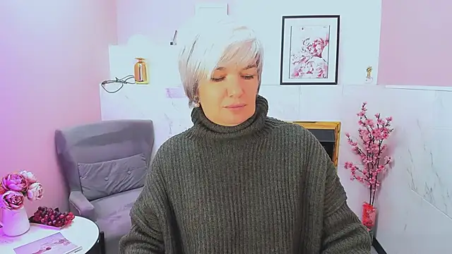 Snapshot of CarmenSoft chatting on 04/07/26, 09:04 CarmenSoft online show from 04/07/26, 09:04