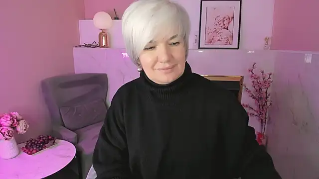 Snapshot of CarmenSoft chatting on 04/19/26, 08:55 CarmenSoft online show from 04/19/26, 08:55