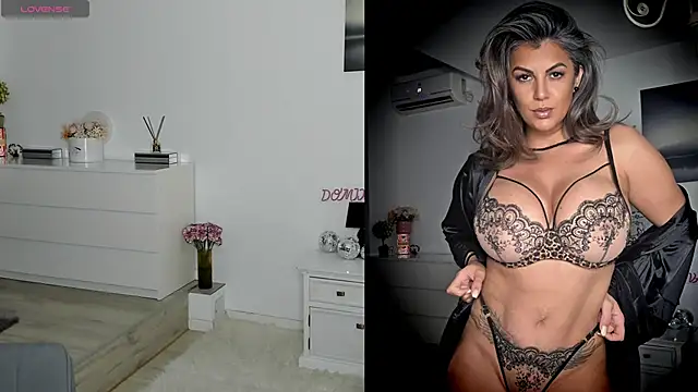 Snapshot of Domixdyva chatting on 10/13/25, 10:37 Domixdyva online show from 10/13/25, 10:37