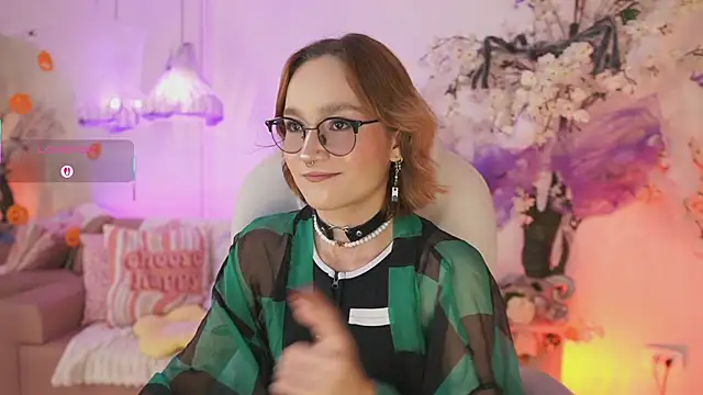 Snapshot of DalahiaRush chatting on 10/29/25, 07:04 DalahiaRush online show from 10/29/25, 07:04