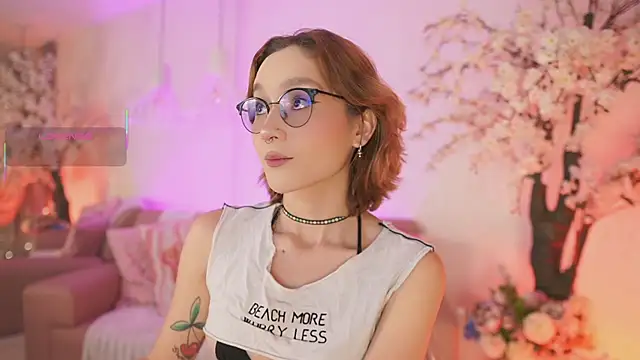 Snapshot of DalahiaRush chatting on 11/12/25, 06:52 DalahiaRush online show from 11/12/25, 06:52