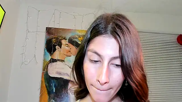 Snapshot of valeria_gonzales_ chatting on 12/26/24, 05:47 valeria gonzales online show from 12/26/24, 05:47