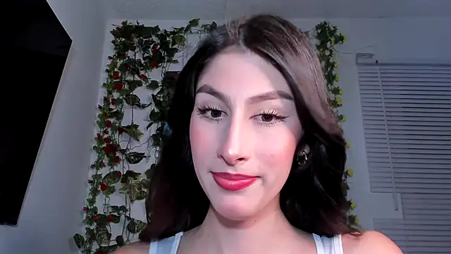 Snapshot of valeria_gonzales_ chatting on 02/20/25, 02:18 valeria gonzales online show from 02/20/25, 02:18