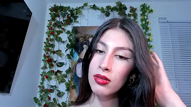 Snapshot of valeria_gonzales_ chatting on 02/21/25, 02:06 valeria gonzales online show from 02/21/25, 02:06