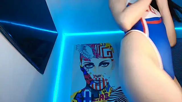 Snapshot of valeria_gonzales_ chatting on 10/03/25, 01:46 valeria gonzales online show from 10/03/25, 01:46