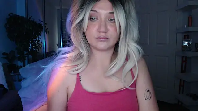 Snapshot of GoddessEmmy chatting on 03/31/26, 06:25 GoddessEmmy online show from 03/31/26, 06:25