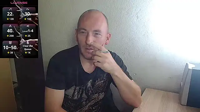 Snapshot of Johan___Barker chatting on 11/07/25, 11:54 Johan Barker online show from 11/07/25, 11:54