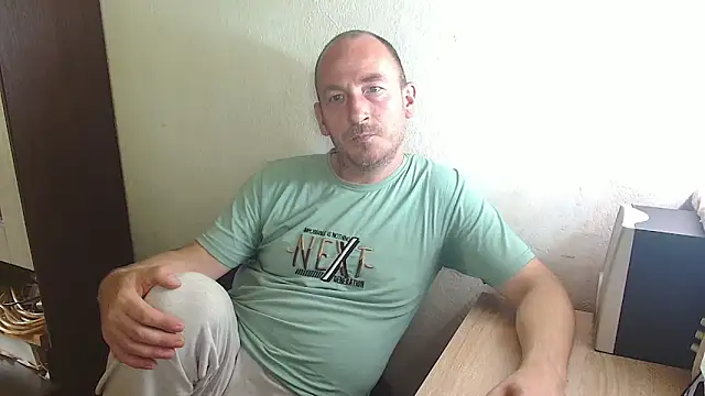 Snapshot of Johan___Barker chatting on 11/21/25, 12:59 Johan Barker online show from 11/21/25, 12:59