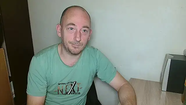 Snapshot of Johan___Barker chatting on 11/28/25, 10:51 Johan Barker online show from 11/28/25, 10:51