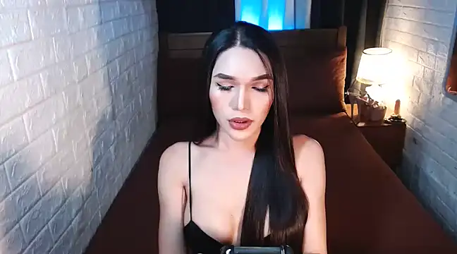 Sexy Adrestia online show from 02/11/25, 06:40