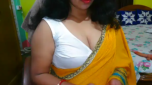 Snapshot of Anushka_21 chatting on 12/02/24, 06:30 Anushka 21 online show from 12/02/24, 06:30