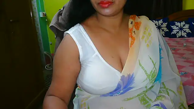 Snapshot of Anushka_21 chatting on 12/17/24, 12:45 Anushka 21 online show from 12/17/24, 12:45