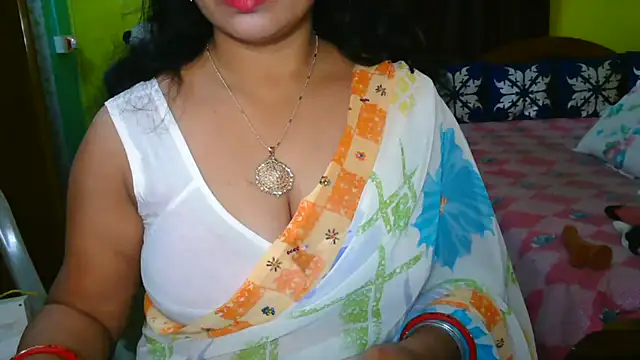 Snapshot of Anushka_21 chatting on 12/29/24, 07:22 Anushka 21 online show from 12/29/24, 07:22