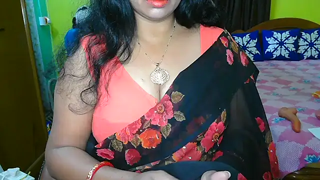 Snapshot of Anushka_21 chatting on 01/06/25, 12:59 Anushka 21 online show from 01/06/25, 12:59