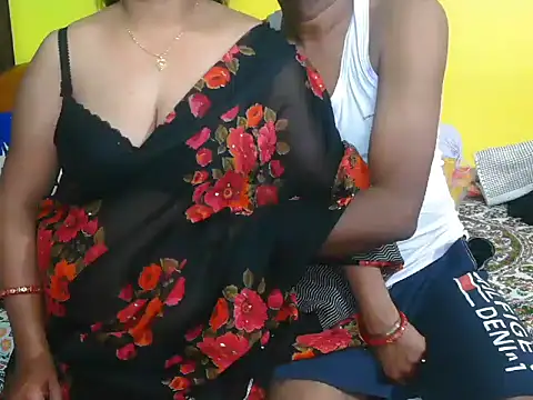 Snapshot of Anushka_21 chatting on 02/02/25, 02:27 Anushka 21 online show from 02/02/25, 02:27