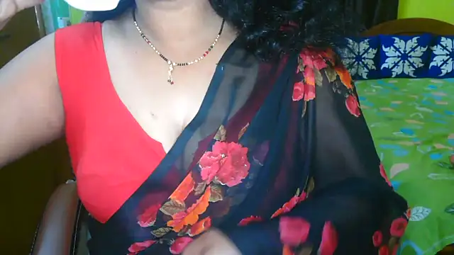 Snapshot of Anushka_21 chatting on 03/19/25, 11:57 Anushka 21 online show from 03/19/25, 11:57