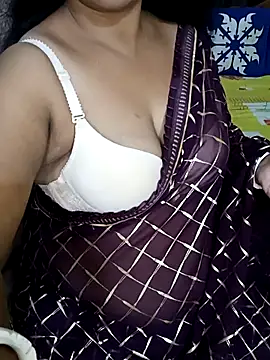 Snapshot of Anushka_21 chatting on 09/08/25, 07:02 Anushka 21 online show from 09/08/25, 07:02