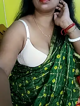 Snapshot of Anushka_21 chatting on 09/15/25, 06:41 Anushka 21 online show from 09/15/25, 06:41