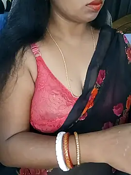 Snapshot of Anushka_21 chatting on 10/17/25, 07:27 Anushka 21 online show from 10/17/25, 07:27