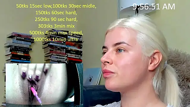 queenofthenighttt online show from 11/22/25, 08:57