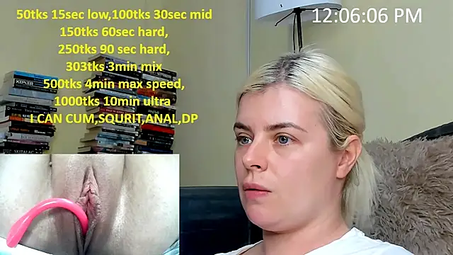 Snapshot of queenofthenighttt chatting on 03/11/26, 10:54 queenofthenighttt online show from 03/11/26, 10:54