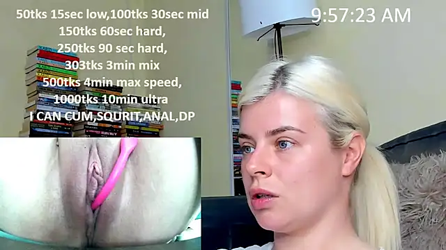 Snapshot of queenofthenighttt chatting on 04/14/26, 07:58 queenofthenighttt online show from 04/14/26, 07:58