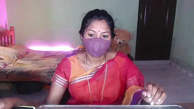 Snapshot of Novapol chatting on 05/20/26, 02:01 Novapol online show from 05/20/26, 02:01