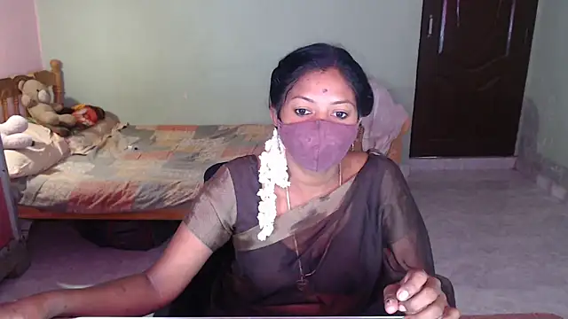 Snapshot of Novapol chatting on 06/14/26, 05:53 Novapol online show from 06/14/26, 05:53