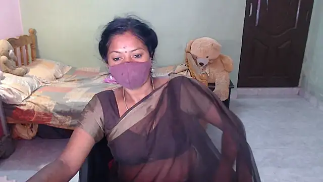 Snapshot of Novapol chatting on 06/25/26, 05:28 Novapol online show from 06/25/26, 05:28