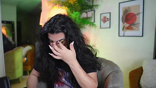 Snapshot of artechloe chatting on 02/27/25, 01:05 artechloe online show from 02/27/25, 01:05