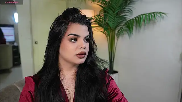 Snapshot of artechloe chatting on 09/14/25, 08:52 artechloe online show from 09/14/25, 08:52