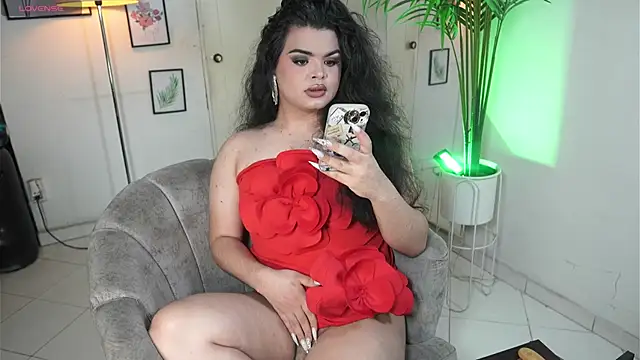 Snapshot of artechloe chatting on 10/22/25, 08:41 artechloe online show from 10/22/25, 08:41