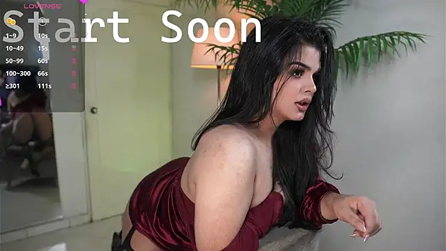 Snapshot of artechloe chatting on 11/16/25, 11:32 artechloe online show from 11/16/25, 11:32