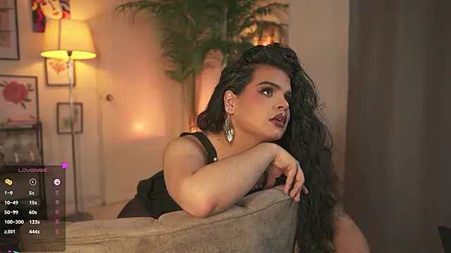 Snapshot of artechloe chatting on 02/25/26, 11:14 artechloe online show from 02/25/26, 11:14