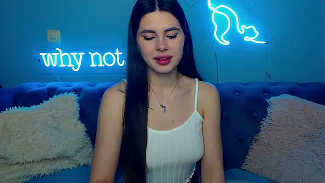 Snapshot of ViollinaLove chatting on 02/09/26, 05:44 ViollinaLove online show from 02/09/26, 05:44