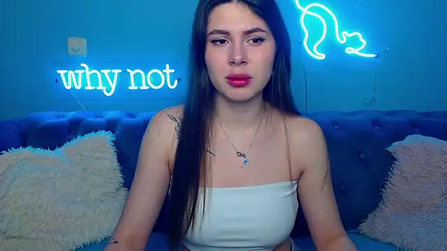 Snapshot of ViollinaLove chatting on 03/01/26, 05:42 ViollinaLove online show from 03/01/26, 05:42