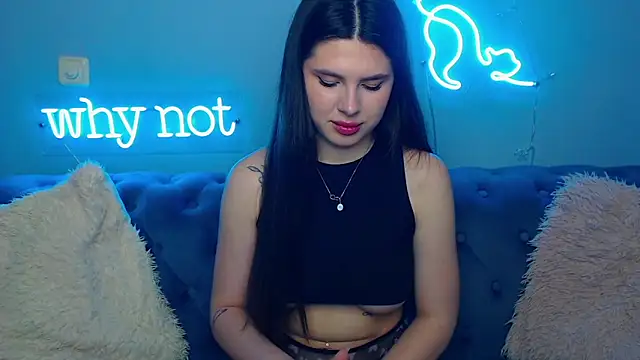 ViollinaLove online show from 03/28/26, 05:51