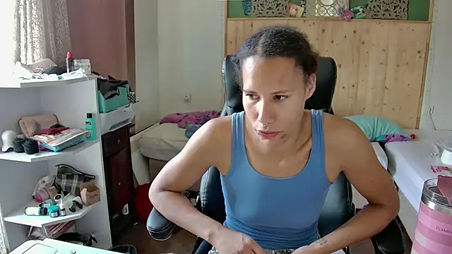 Snapshot of AaliyahHarris chatting on 06/17/26, 01:34 AaliyahHarris online show from 06/17/26, 01:34
