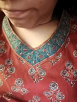 Snapshot of Lavanya_Shah chatting on 04/10/26, 03:28 Lavanya Shah online show from 04/10/26, 03:28