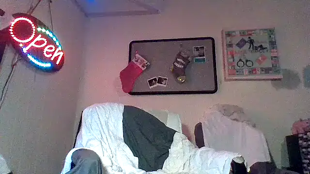 CLoSpunkmeyer69 online show from 12/14/24, 08:08