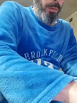 Snapshot of 207RCCam chatting on 12/29/24, 10:47 207RCCam online show from 12/29/24, 10:47