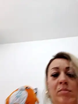 Snapshot of Ruxy42ETT chatting on 03/16/25, 08:10 Ruxy42ETT online show from 03/16/25, 08:10