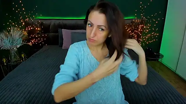 Rebecca Diamond online show from 02/02/25, 06:37